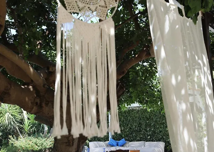 Kalè Bed & Breakfast 4*